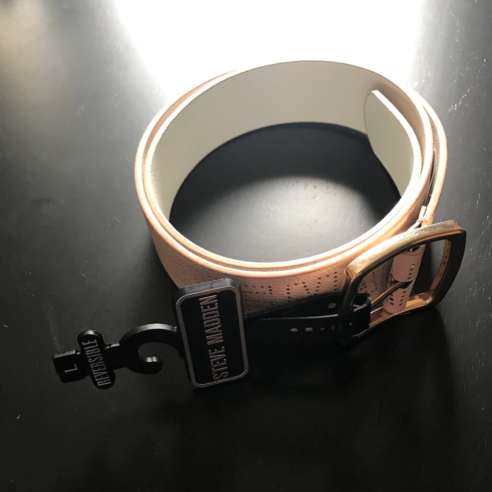 Steve Madden Blush / White Reversible Belt - Picture 6 of 6